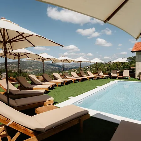 Villa Serpa Pinto Village - By Fero Cinfães