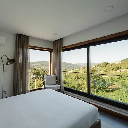Villa Serpa Pinto Village - By Fero Cinfães