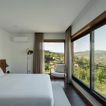 Villa Serpa Pinto Village - By Fero Cinfães
